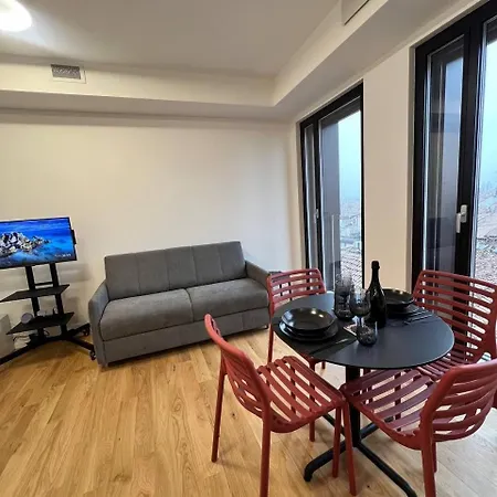 Апартаменты Likehome Portareno Monolocale Exclusive - 4 Pxs Феррара